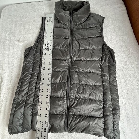 Uniqlo Womens Puffer Vest Medium Gray Lightweight Warm Jacket Packable Outdoor - Picture 8 of 8